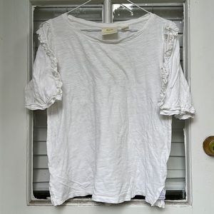 🔵 3/$10 Maeve by Anthro white T with ruffle detail